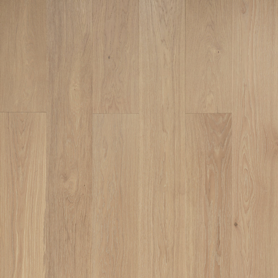 Amora / 9/16” X 7 9/16” X 84 5/8” RL / 26.66 SF/CTN