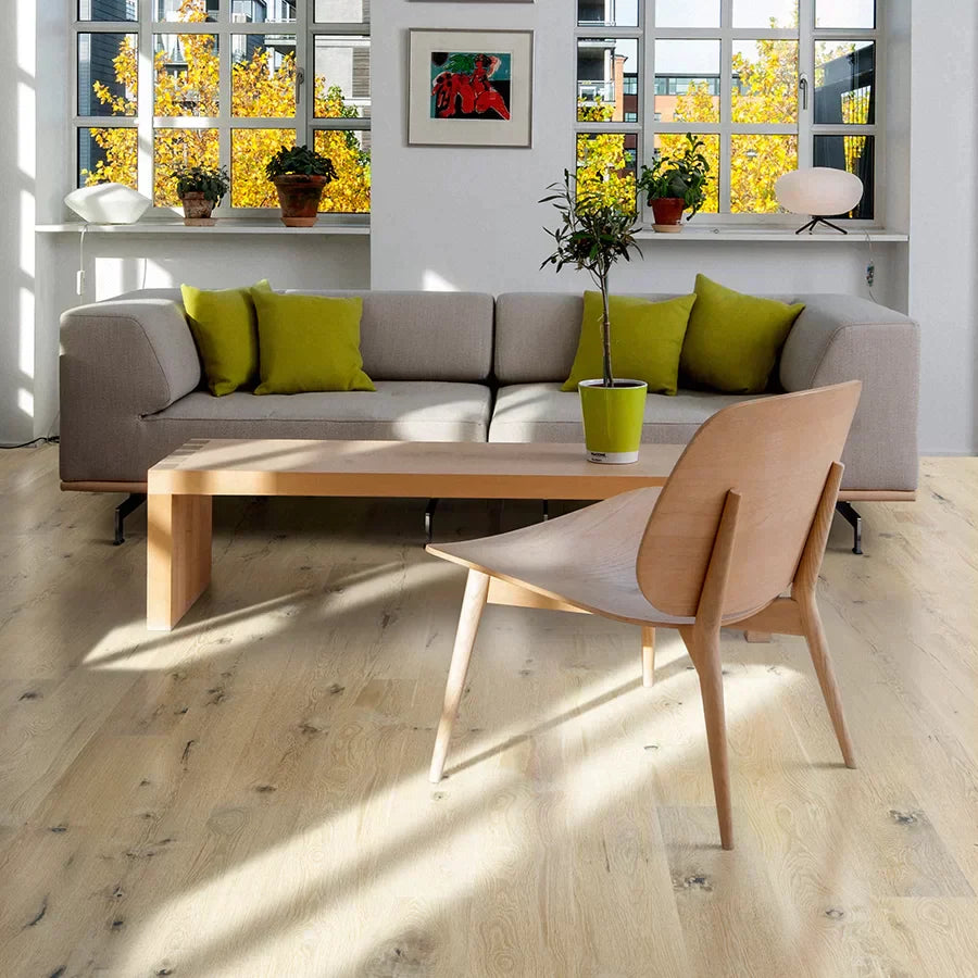 SPINNAKER OAK / 7.5mm X 6″ X 74″ RL / 18.70 SF/CTN